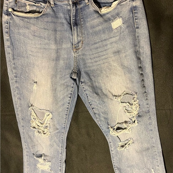 Judy Blue Light Blue Distressed Boyfriend Jeans - Picture 1 of 4